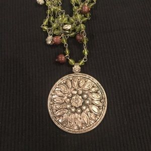 Vintage beaded flower necklace